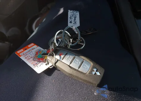 2024 Mitsubishi Outlander Se 2.5 S-Awc из США, поврежденный, VIN JA4J4VA8XRZ048408